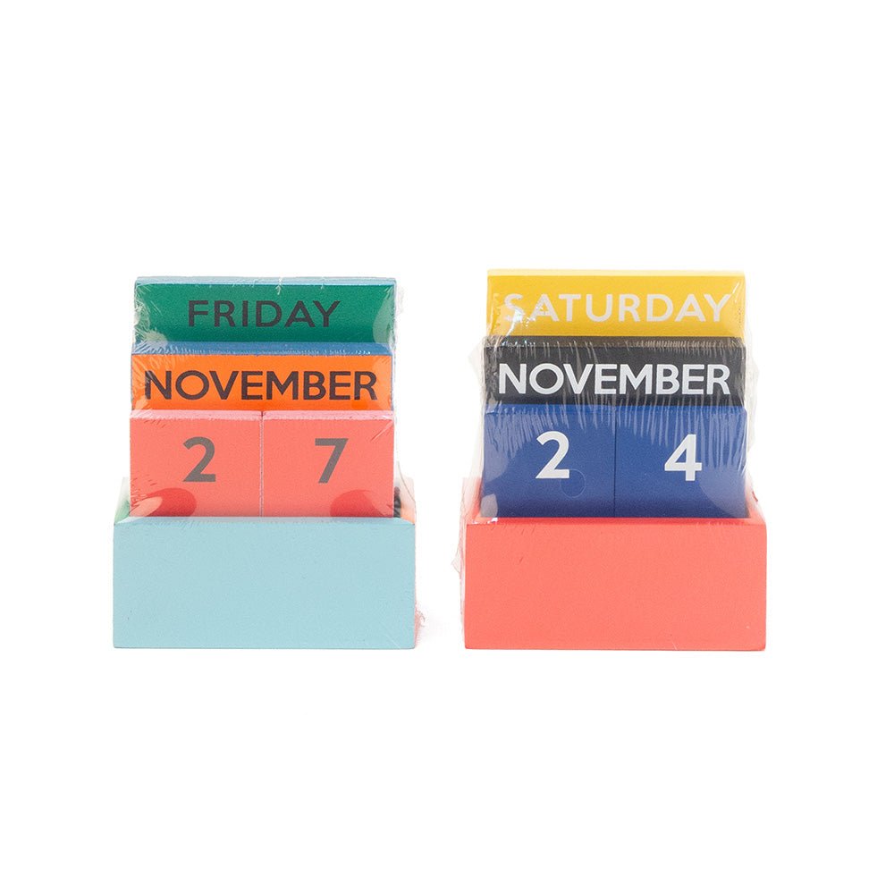Calendario Pequeño de Madera Arcoiris