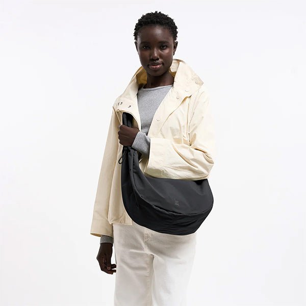 Moon Bag Ruffle Black