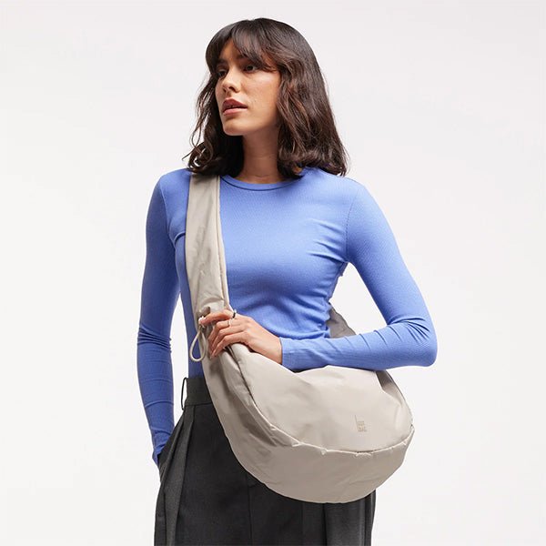 Moon Bag Ruffle Soft Shell