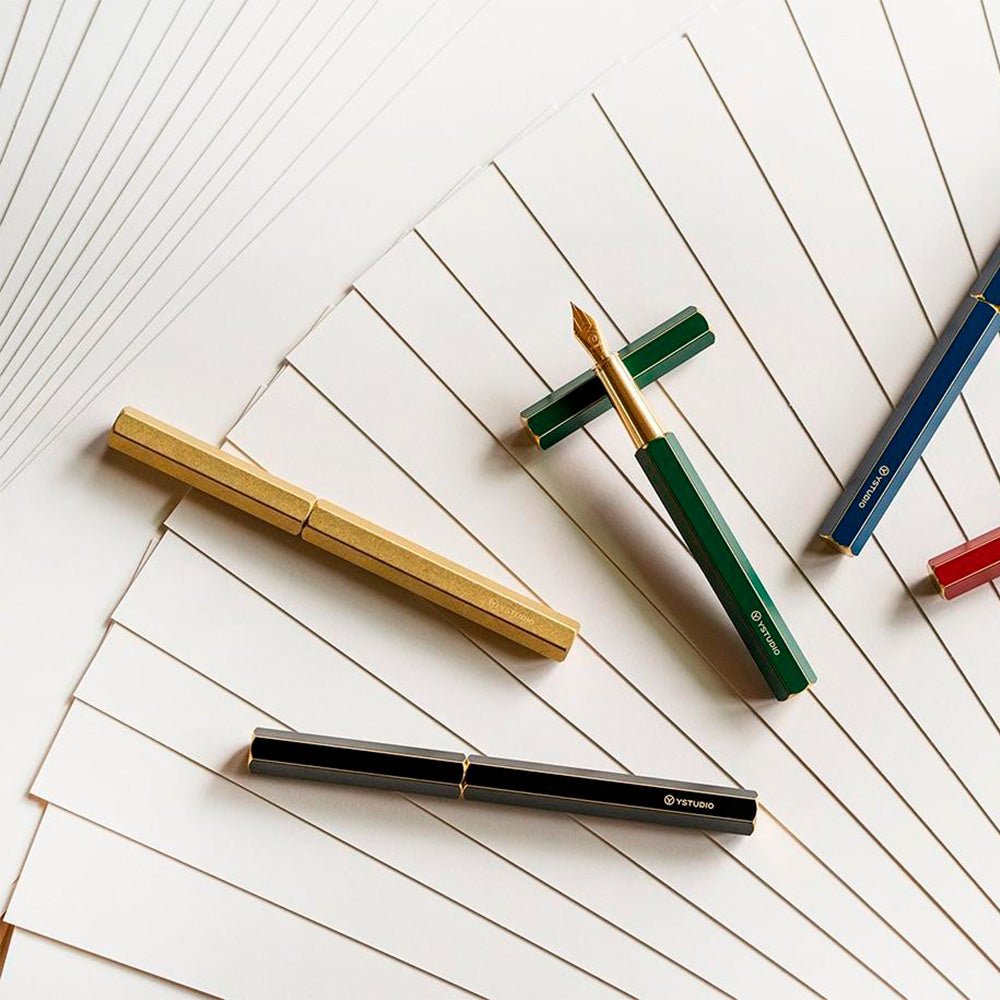 Pluma Estilográfica Classic Revolve (Brass - M Plumín)