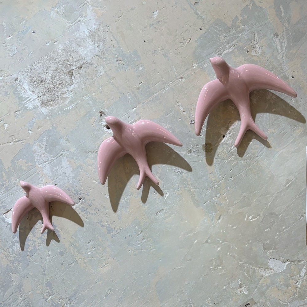 Trio d'hirondelles rose clair
