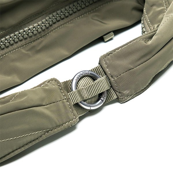 Cloud Hobo Moyen Mousse Tech Satin