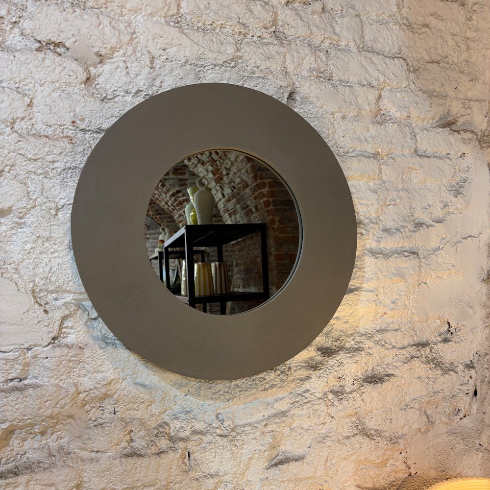 Mirror Nº2 Concrete