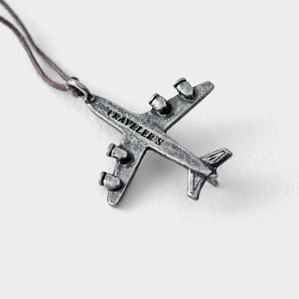 Pendentif avion en métal TF
