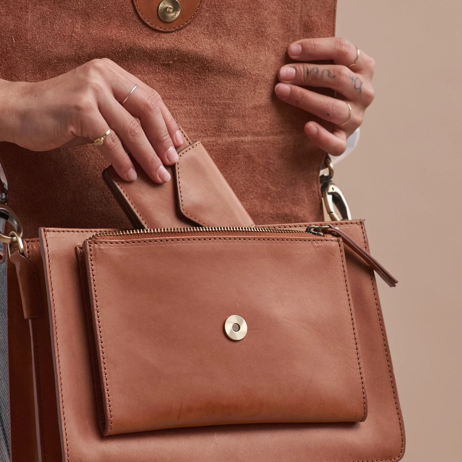 Bolso Harper Clásico Coñac (Correas Cuero)
