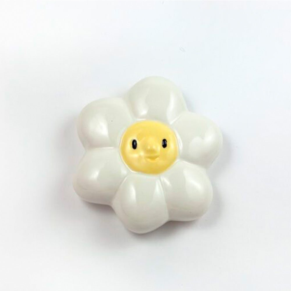 Amapolo Flower with Yellow Face and White Petals