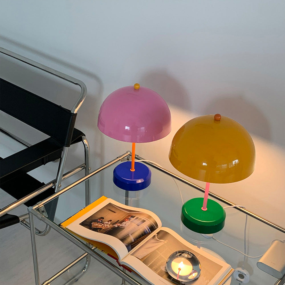 Lampe de table couleur goutte rose