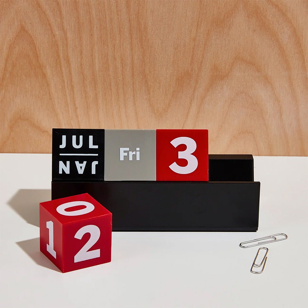 Calendario Perpetuo Cubes - Rojo / Gris / Negro