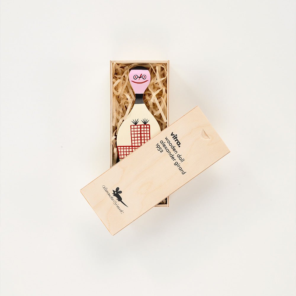 Poupée en bois n° 8
