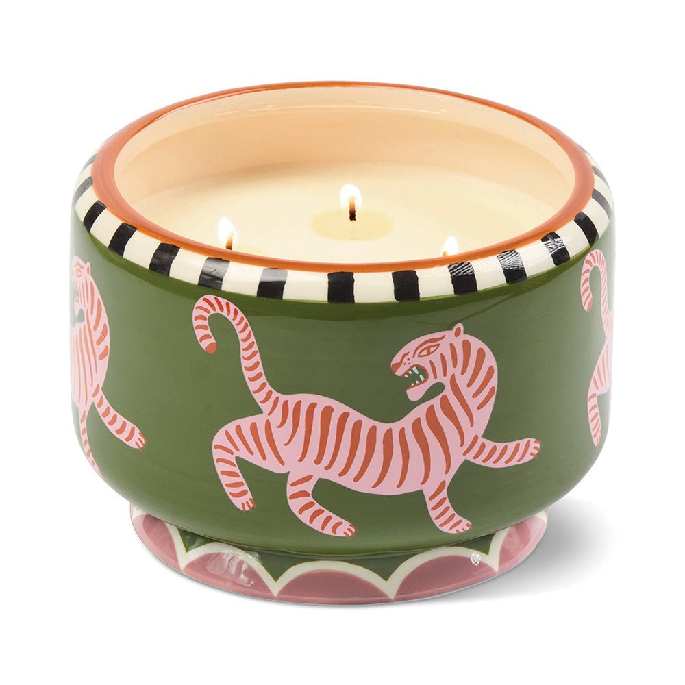 Black Cedar & Fig Scented Soy Wax Candle 680 g