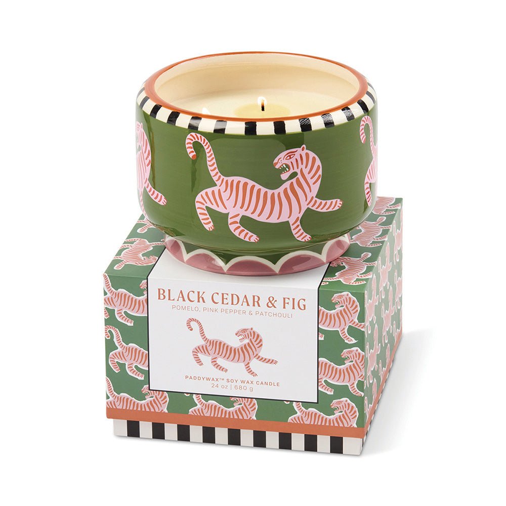 Black Cedar & Fig Scented Soy Wax Candle 680 g