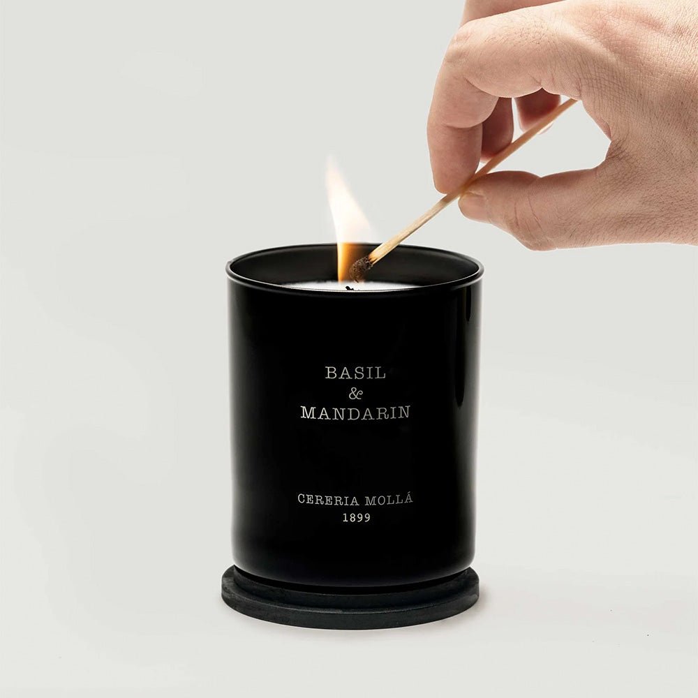 Bougie premium Santal &amp; Tonka 230 g
