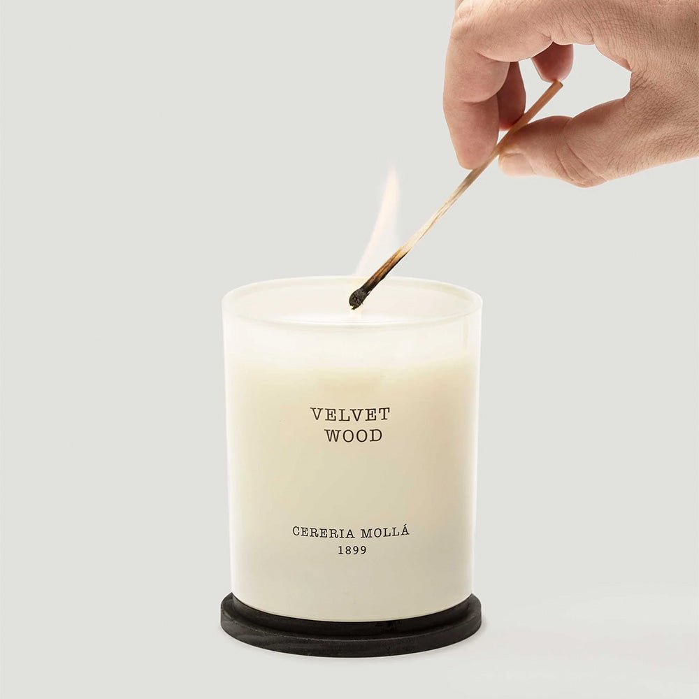 Bougie premium Velvet Wood 230 g