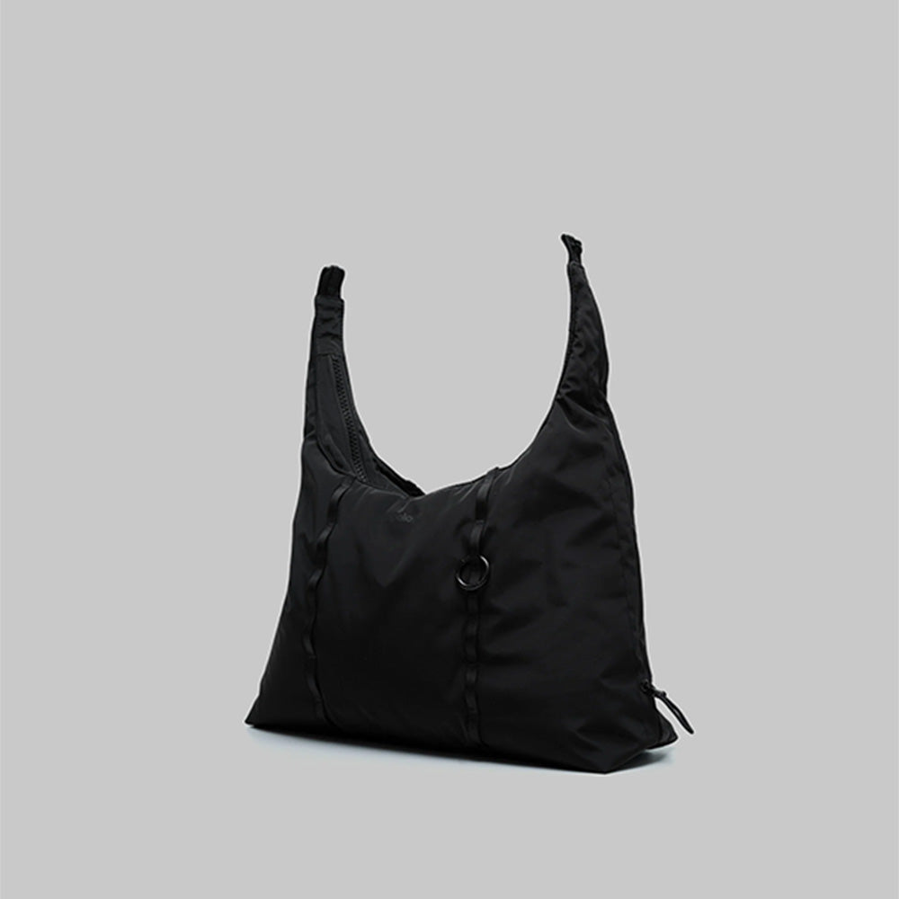 Cloud Hobo Medium Black Tech Sateen