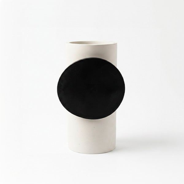 Vase blanc cercle noir