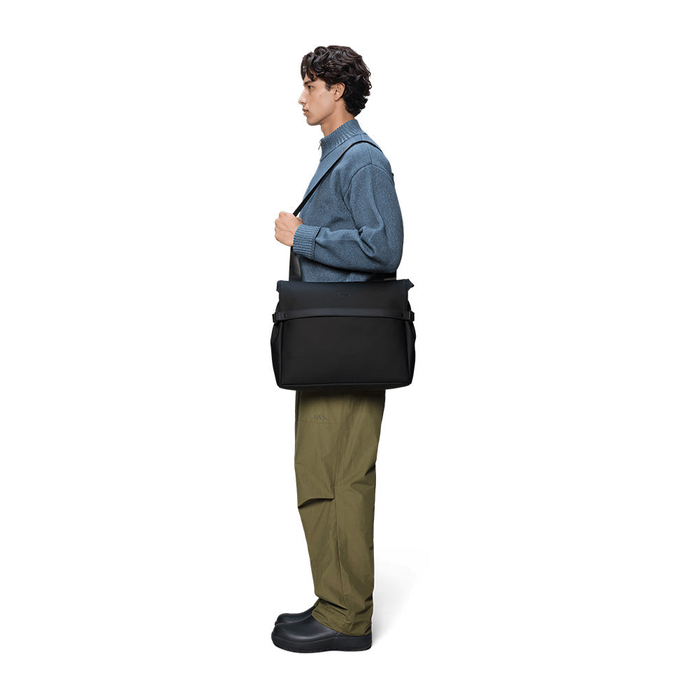 OTG Messenger Bag Black