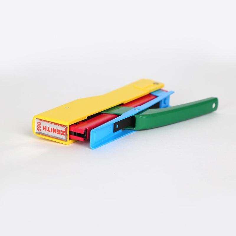 Agrafeuse 590/15 Multicolore
