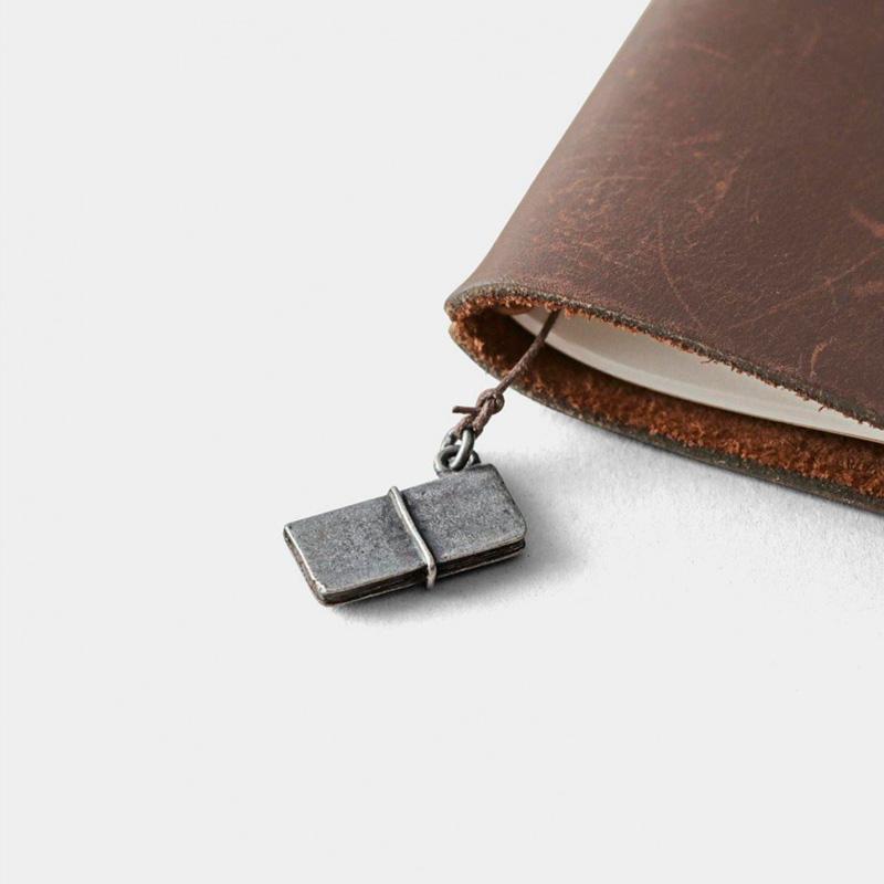 TF TRAVELER'S notebook de Charme en Métal