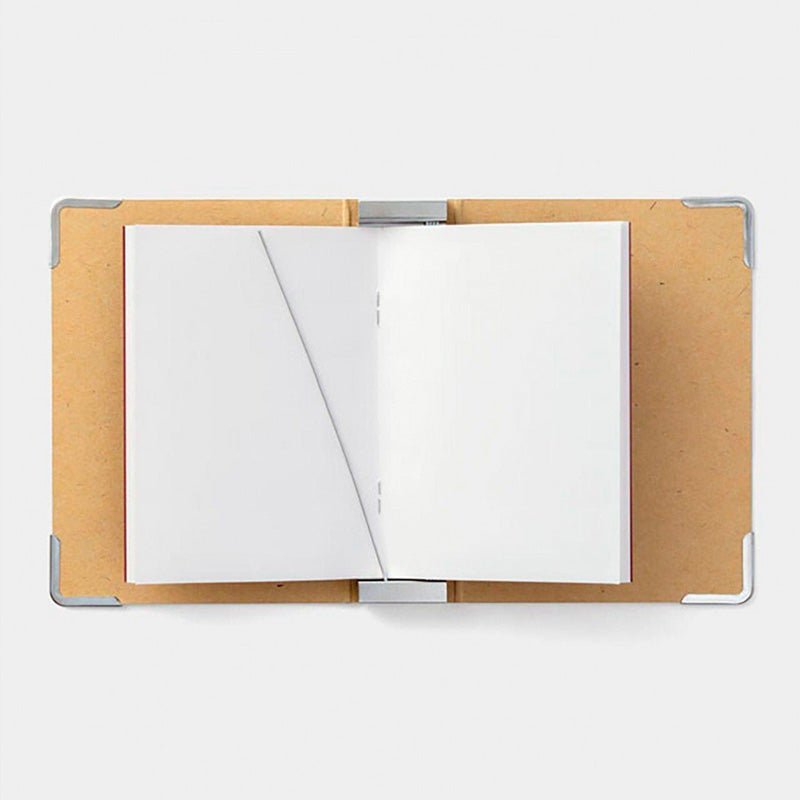 TRAVELER'S notebook Recambio 016 Archivador para recambios de Tamaño Pasaporte